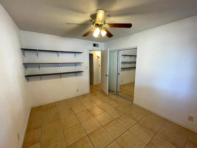 5625 Siboney Loop NE — Photo 14