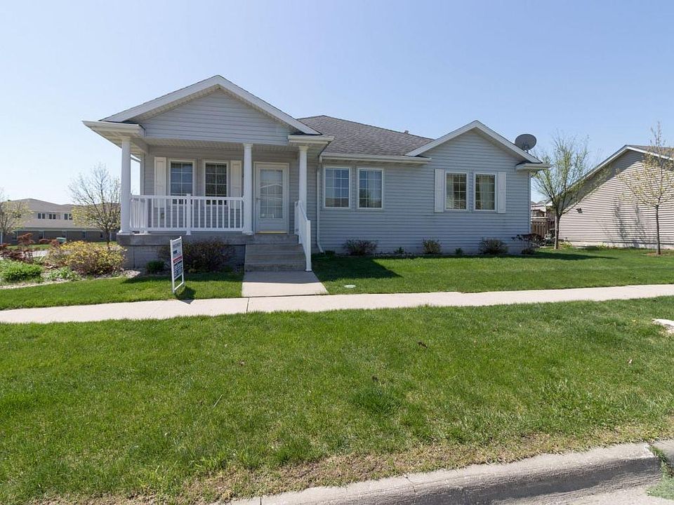 1st image of 2504 Clayton Dr
