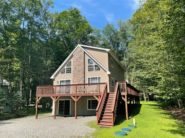 79 Lake Dr W, Gouldsboro, PA 18424