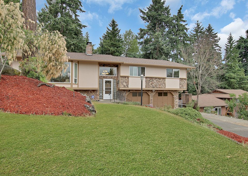 1st image of 3030 44th St E