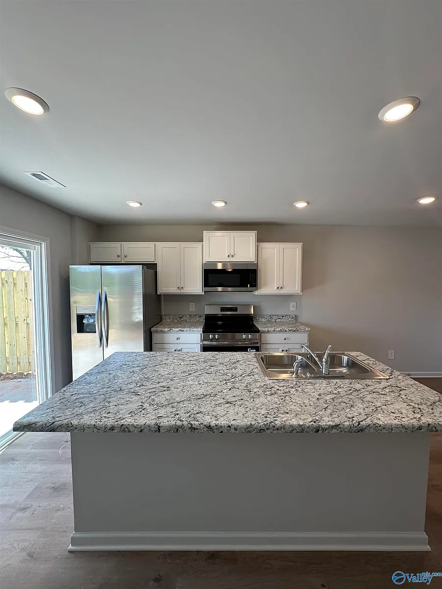 Building Photo - 4119 Hudson Ct SW #1