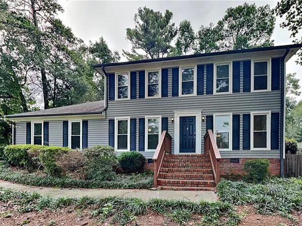 2090 Moccasin Way SW, Marietta, GA 30064