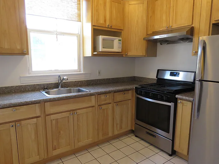 1850 Fulton St — Photo 4