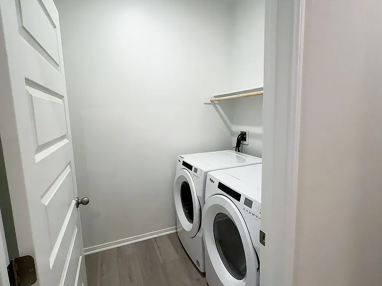 1529 Stratus Dr — Photo 5