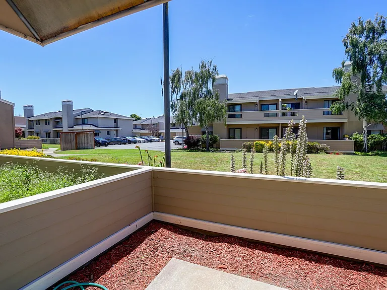 223 Bonita Ln — Photo 30