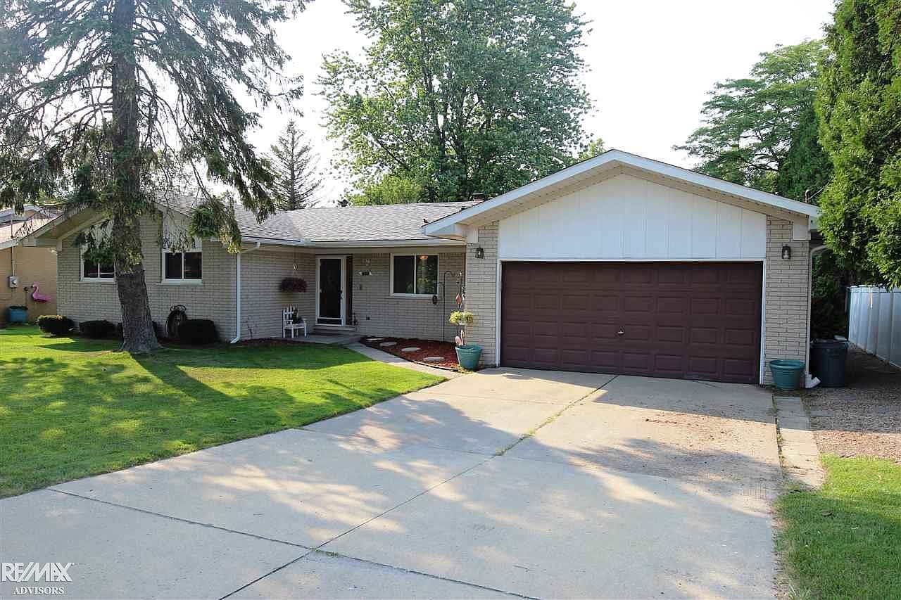 7202 Flamingo Rd, Algonac, MI 48001 Zillow