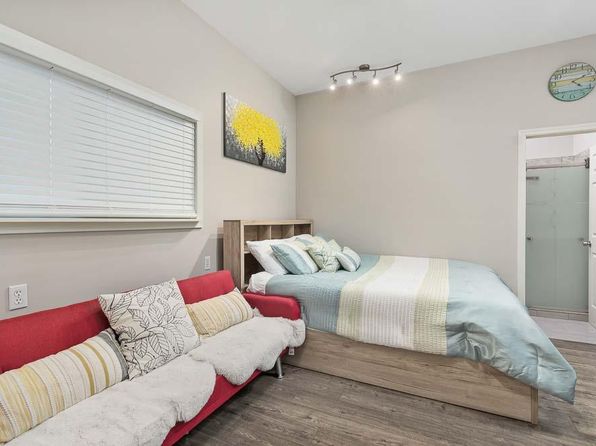 2004 Washington Ave N, Long Beach, WA 98631