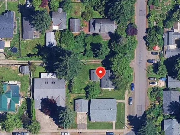 609 Thomas St NW, Olympia, WA 98502