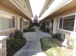 13859 Arthur Ave APT 08, Paramount, CA 90723