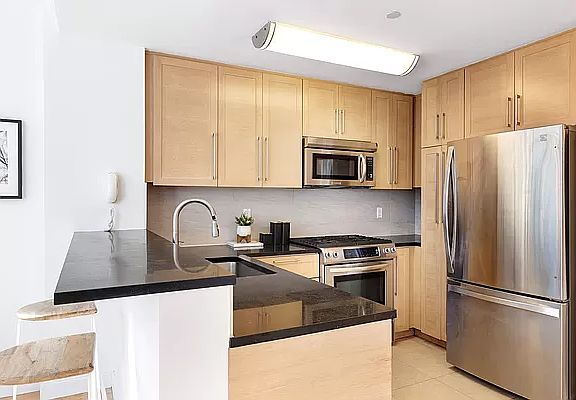 2nd image of 415 Main St #2-C