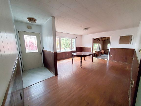 5th image of 1340 Jackson Harbor Rd