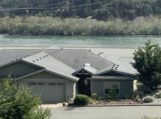 94534 Hume Rd, Gold Beach, OR 97444