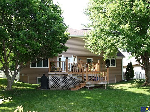 3rd image of 7700 Karl Dr