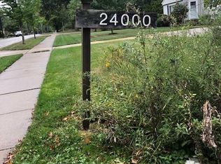 24000 Lake Rd, Bay Village, OH 44140