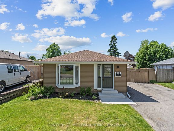 2nd image of 796 Grandview Dr