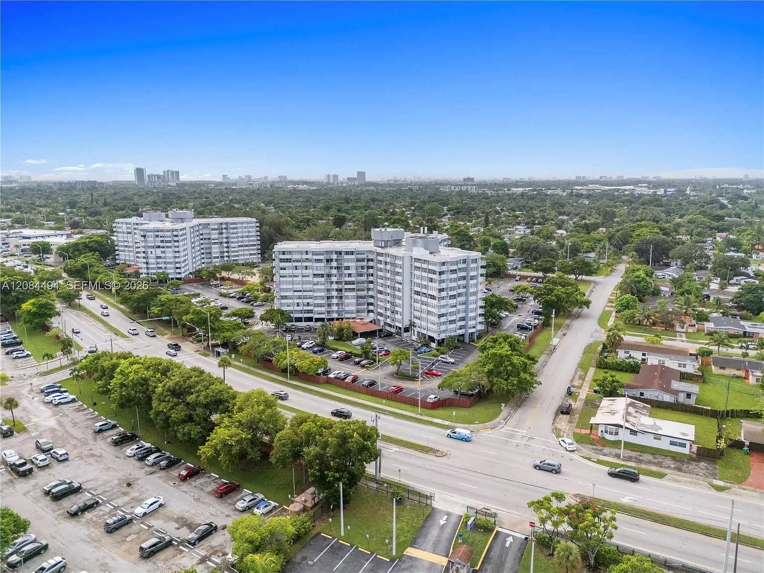 1200 NE Miami Gardens Dr — Photo 2