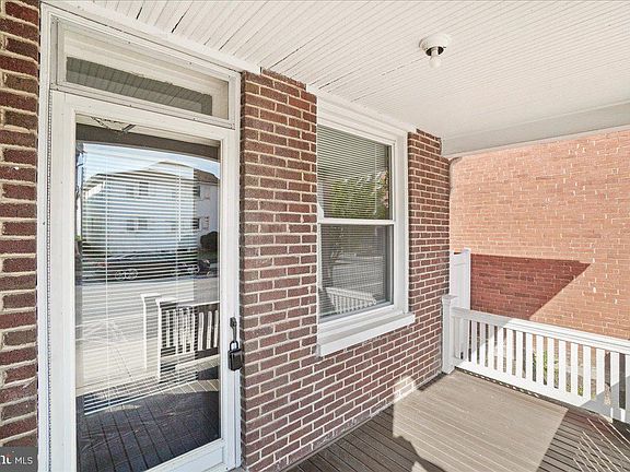3rd image of 510 W Main St