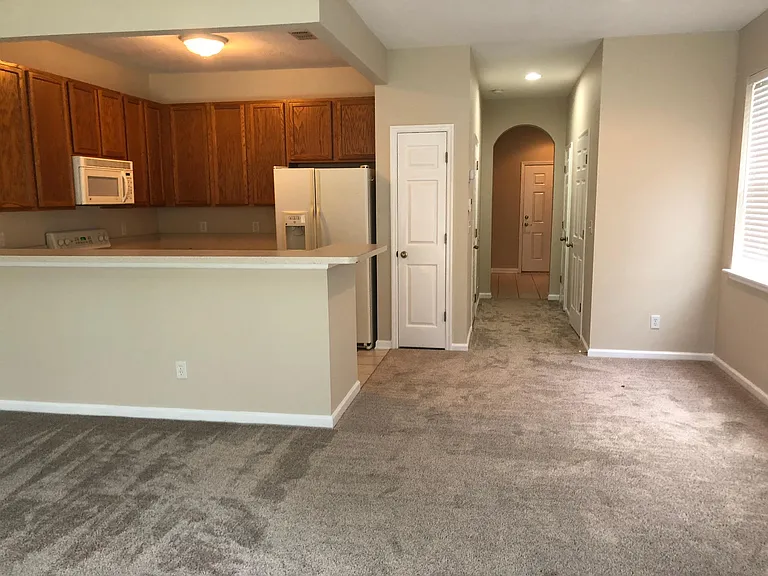 open living /dining for entertaining