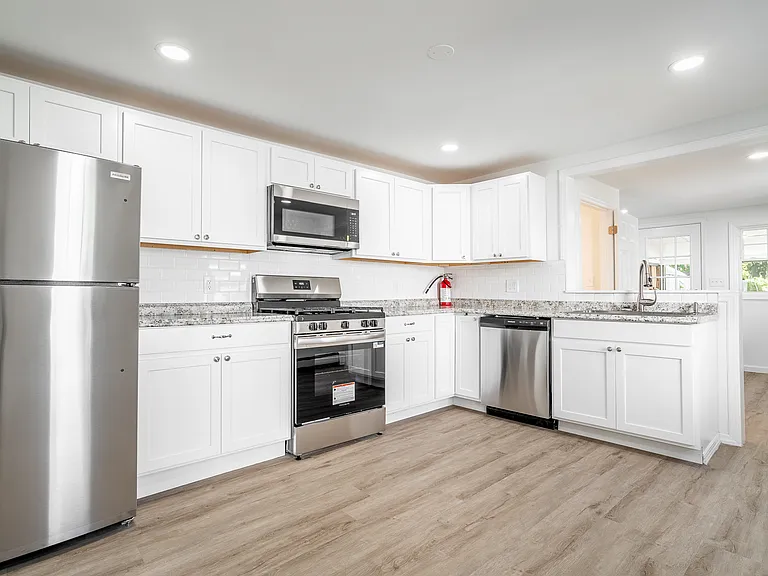 170 Mill St — Photo 3