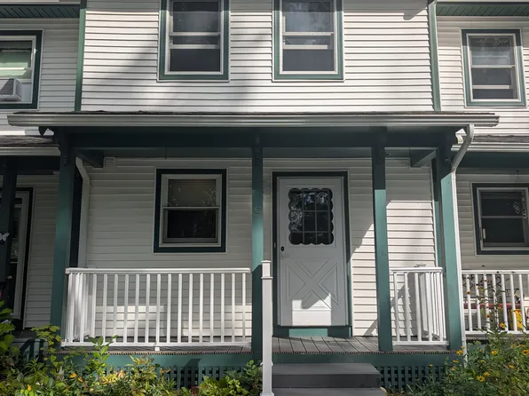 27 Maple St, Essex Jct, VT 05452