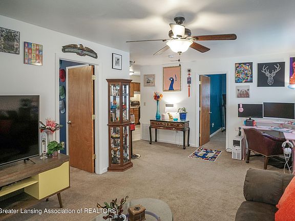 5th image of 1546 Roosevelt Ave
