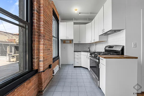 Rented by ERNY LLC | media 8