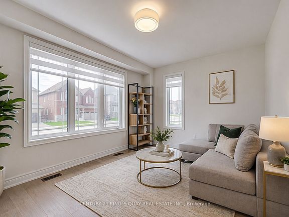 2nd image of 376 Seaview Hts