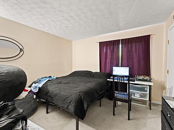 4th image of 20 Woodland Hills Dr Suite 8