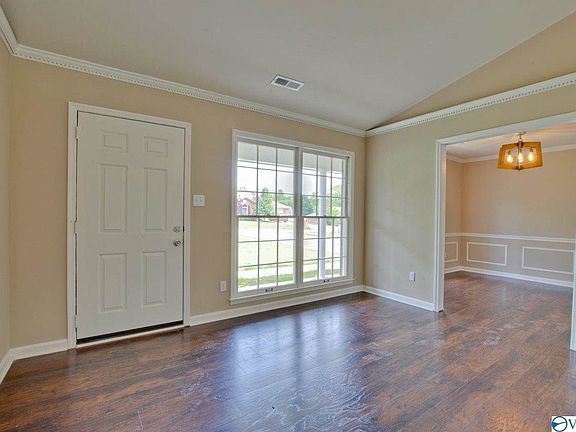 5th image of 2623 Carlsbad Dr NW