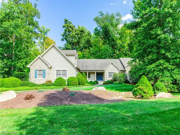8916 Topaz Ter, Streetsboro, OH 44241