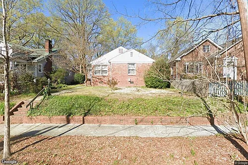 919 N Buchanan Blvd Photo 1
