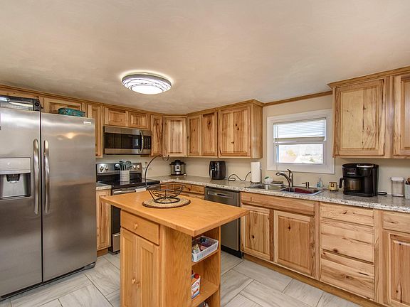 5th image of 101 Ironwood Ct