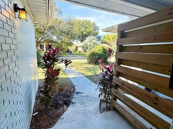 5407 N Suwanee Ave APT B, Tampa, FL 33604