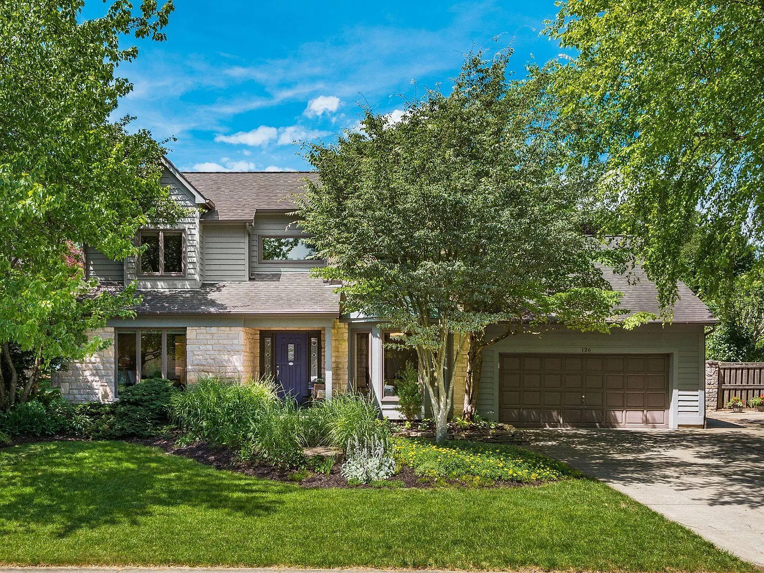 126 Walcreek Dr E photo 1