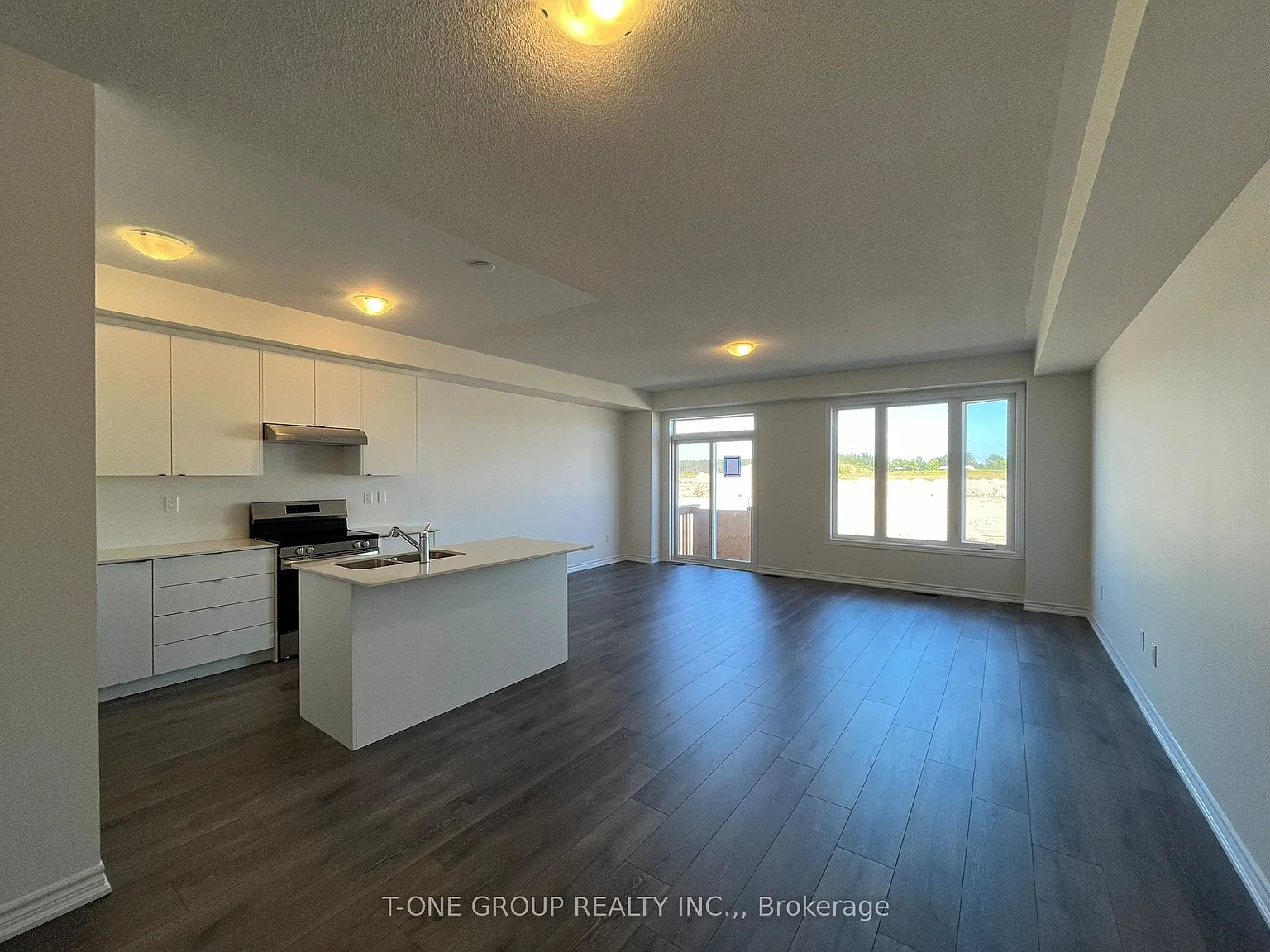 4 bed, $2,800 — Photo 4