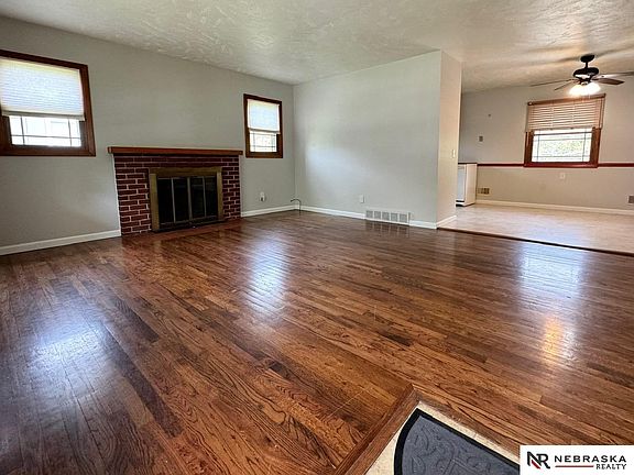 2nd image of 9462 Wirt St