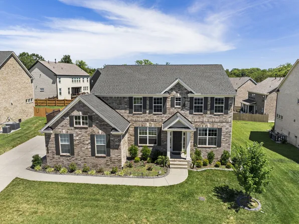 3040 Oxford Dr, Mount Juliet, TN 37122