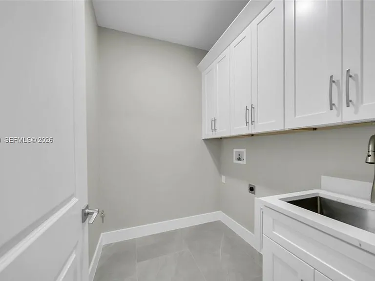 4205 Nora — Photo 20