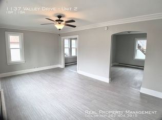 1137 Valley Dr APT 2, Racine, WI 53403