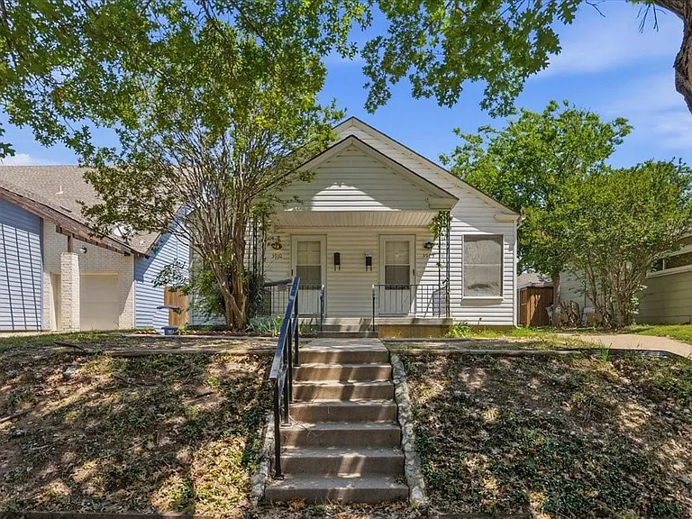 3908 Linden Ave — Photo 1