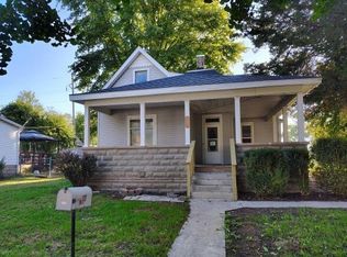 110 N 1st St, Vandalia, IL 62471