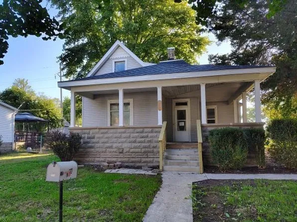 110 N 1st St, Vandalia, IL 62471