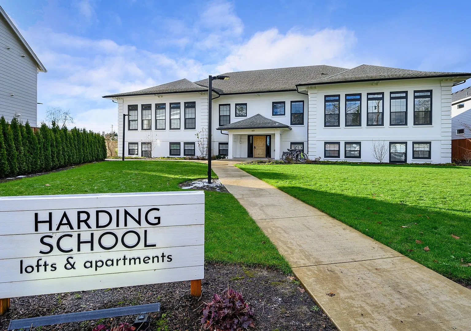Harding School- Wynooski — Photo 1