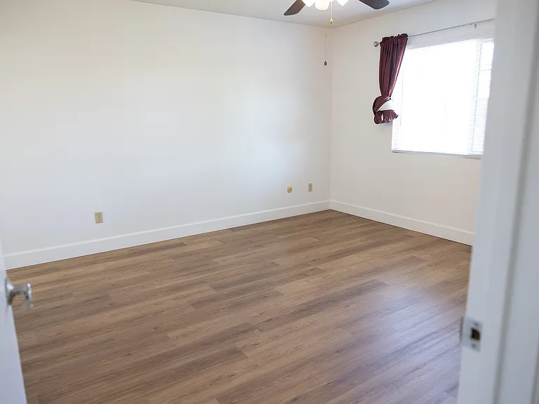 4709 Pinecastle Ave — Photo 24