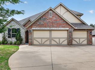 17701 Griffin Gate Dr, Edmond, OK 73012