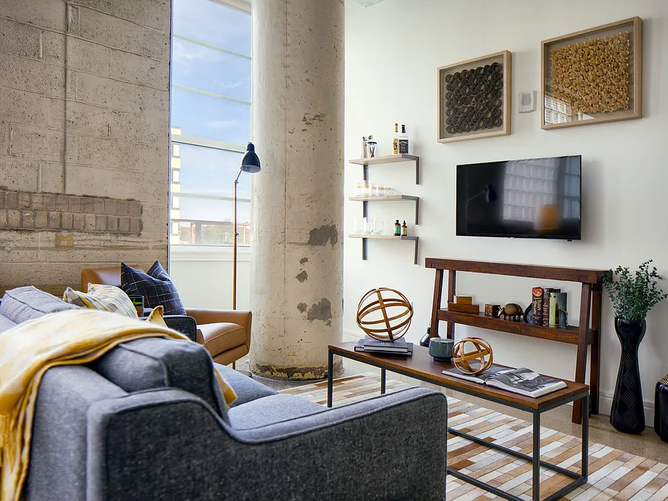 The Hecht Warehouse apartments community photo