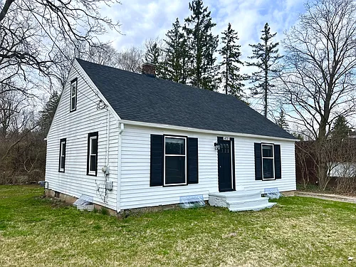 4731 Okemos Rd Photo 1