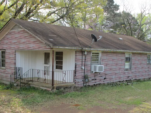 411 Columbia Road 200, Magnolia, AR 71753