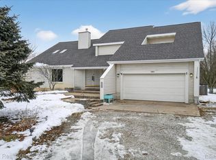 7083 E Mount Hope Hwy, Grand Ledge, MI 48837