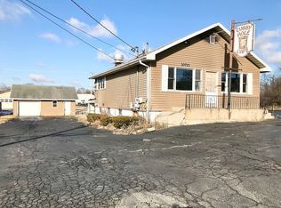 10713 N Main St, Richmond, IL 60071